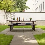 Spacious Vienna Central Station Residence